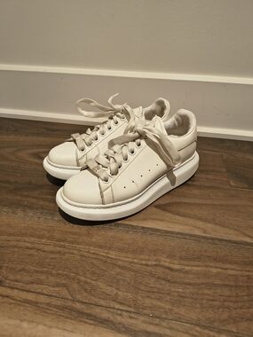 Alexander McQueen Oversized Sneakers Women's EU 39 White Leather Platform Shoes
